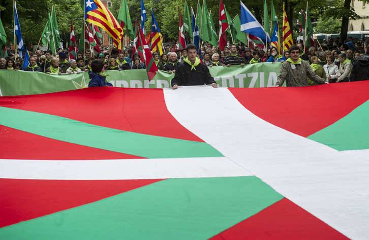 Independentistak à l'Aberri Eguna de 2014 (© Jagoba MANTEROLA / ARGAZKI PRESS)
