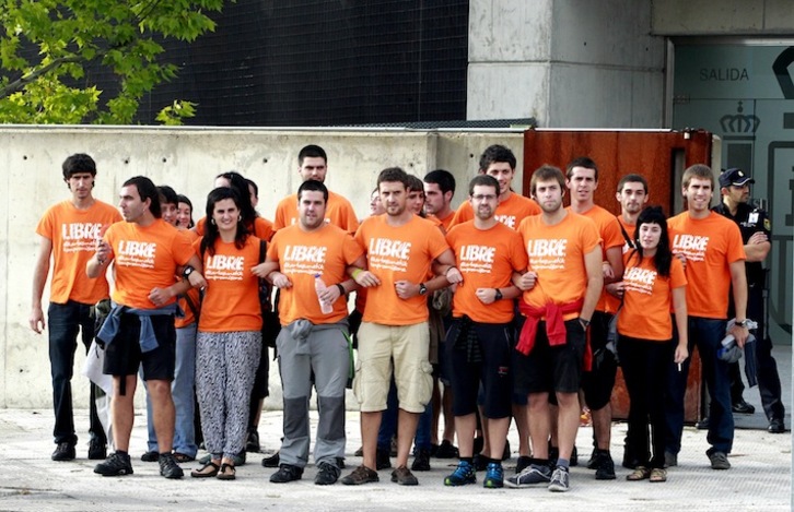 Les 28 jeunes lors de leur procès à Madrid (J. DANAE/ARGAZKI PRESS)