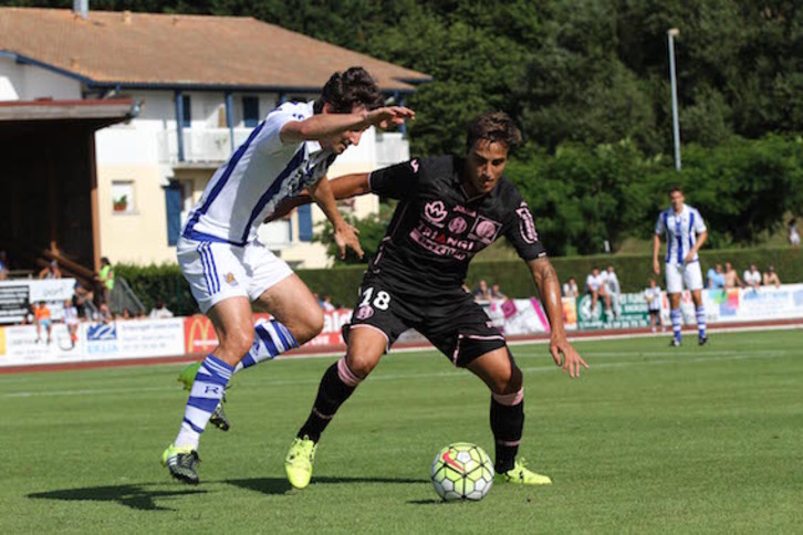 En 2015, la Real Sociedad avait rencontré le Toulouse FC au Pavillon bleu à Saint-Jean-de-Luz pour la même cause. ©Aurore Lucas 