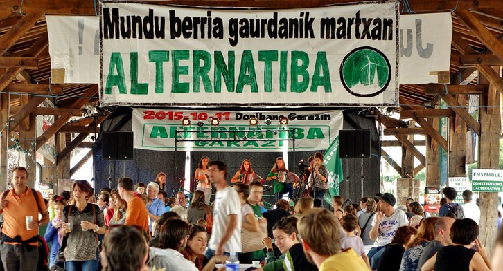  "Changeons le système et non le climat" était le slogan à Alternatiben Herrixka de Garazi. © Alternatiba