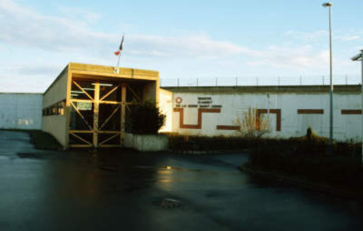 Les deux prisonniers sont actuellement au mitard à Villepinte. (©http://forum-prison.forumactif.com)