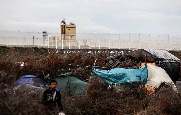 Début janvier, les migrants étaient plus de 4000 dans la jungle de Calais. © Nathalie BARDOU