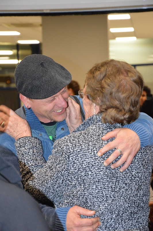 David Gramont a été accueilli par ses proches à l'aéroport de Hondarribia. © Karine ORELLANA