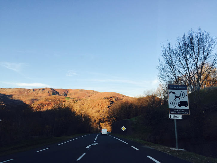 Des contrôles radars ont lieu entre Cambo-les-Bains et Ossès depuis décembre dernier. ©Iurre Bidegain