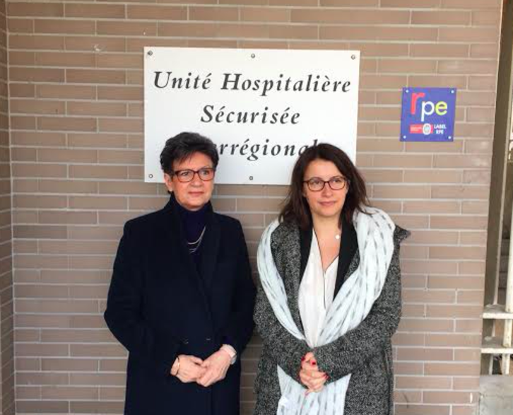 Sylviane Alaux et Cécile Duflot ont rendu visite à Oier Gomez, la semaine dernière. ©Bagoaz
