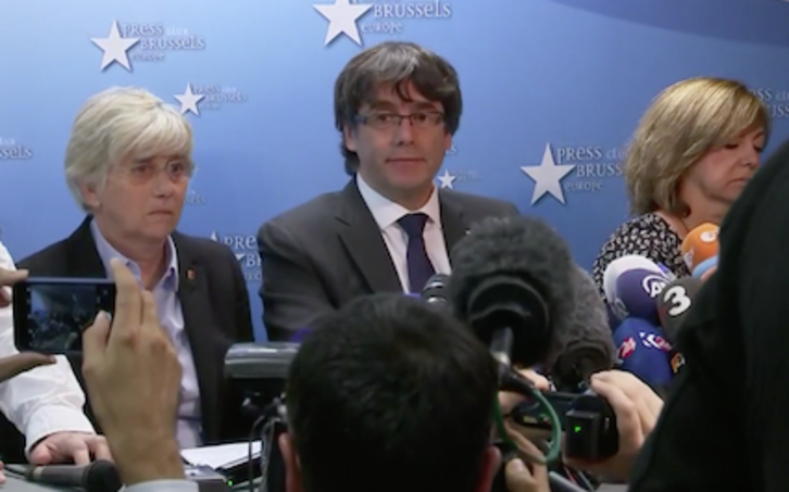 Carles Puigdemont lors de la conférence de presse donnée ce vendredi à Bruxelles. (Capture d'écran)
