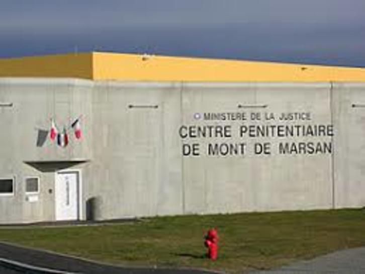 Zuhaitz Errasti, Aratz Gomez et Arkaitz Saez sont les derniers détenus basques incarcérés à Mont-de-Marsan jusqu'au mois d'octobre.