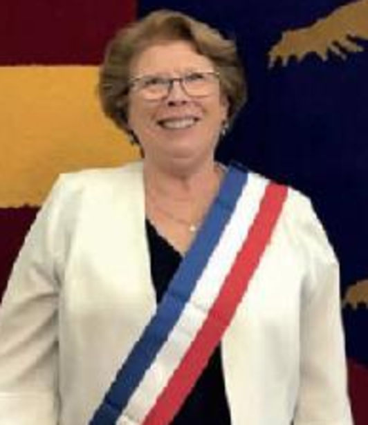 Bernadette Jougleux était la première adjointe de Vincent Bru lorsqu'il était maire de Cambo-les-Bains. © Site officiel de la ville de Cambo-les-Bains.