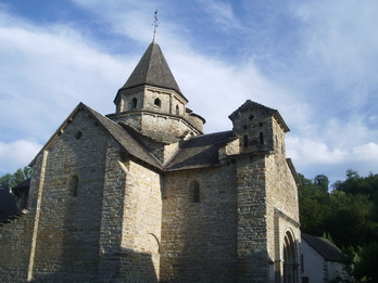 L'église romane de l'Hôpital-Saint-Blaise est aussi un mélange d'architecture hispano-mauresque.  