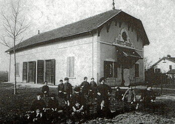 La salle Haritz Barne au début du XXe siècle.