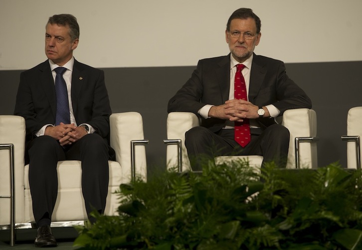 Urkullu y Rajoy, en un encuentro en Gasteiz en 2015. (Raul BOGAJO / ARGAZKI PRESS)