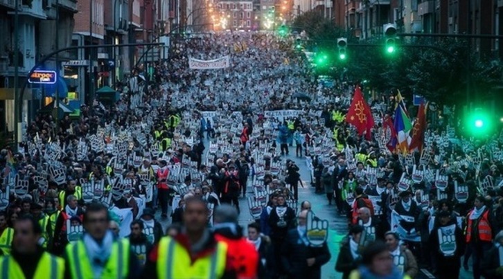 En janvier 2017, 78 000 personnes avaient défilé dans les rues de Bilbo pour les prisonniers basques. ©Aritz LOIOLA/Argazki press
