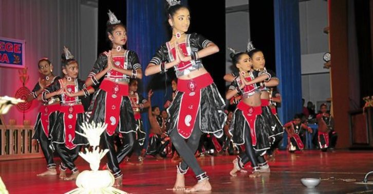 L'académie de danse Ranranga, en provenace du Sri Lanka. © Gauargi