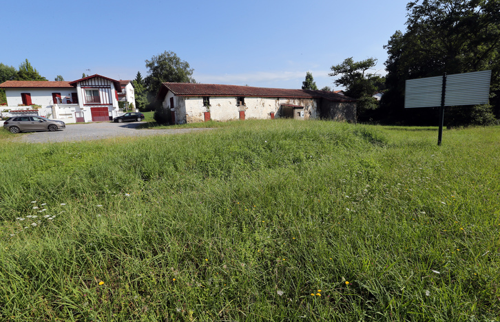 Les terrains Oussimendia et Mushdehalsuenborda appartiennent à la mairie de Cambo-les-Bains depuis le début des années 2000. © Bob Edme