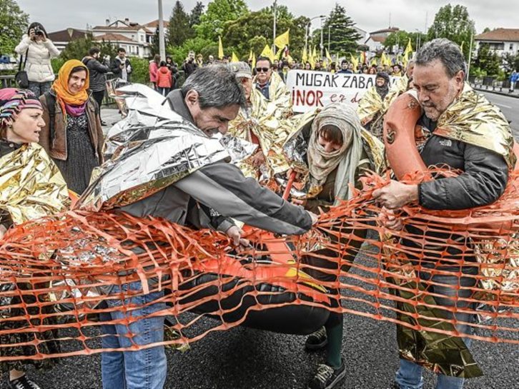 Plusieurs manifestations ont eu lieu au Pays Basque pour dénoncer les politiques migratoires. ©Isabelle MIQUELESTORENA  