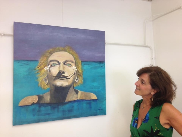 Hélène Gette expose ses peintures jusqu’à dimanche à Axuri’Arte. © DR