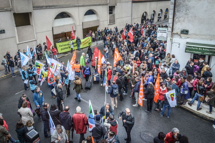 LAB avait appelé à la grève, le 12 novembre dernier, pour protester contre les supressions de postes dans l'Education nationale. © Isabelle MIQUELESTORENA