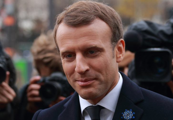 Emmanuel Macron est attendu ce mardi 18 décembre à 11h30 à la mairie de Biarritz.