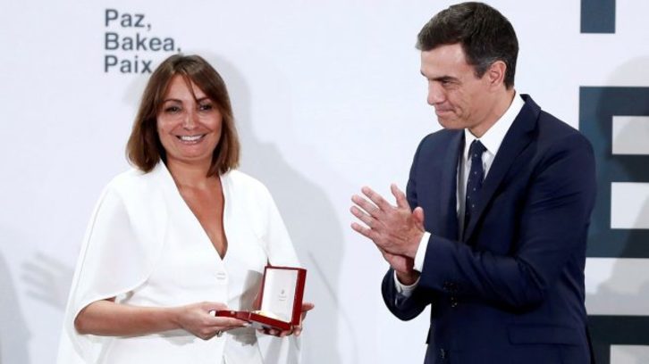 Hélène Davo a été récompensée pour son travail contre ETA par Sanchez, premier ministre espagnol.