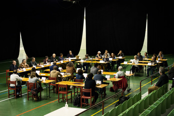Le conseil municipal s'est réuni dans la salle Mendeala. © Guillaume FAUVEAU