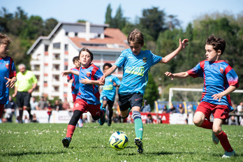Le 1er mai, le club de Ciboure a organisé un tournoi pour les douze et treize ans avec 28 autres équipes du Pays Basque.